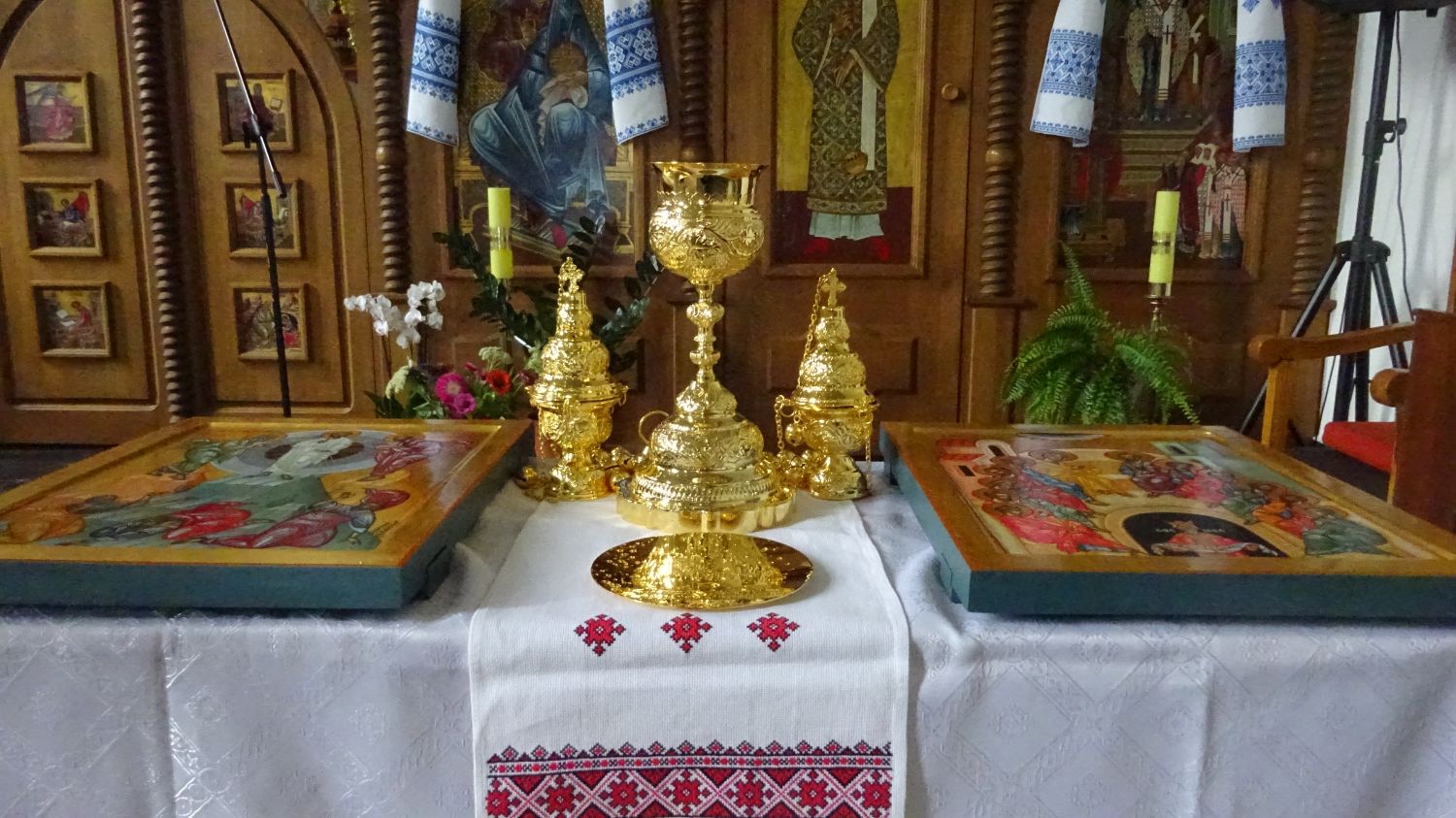 Prezent Jubileuszowy, ks. Zenon Walnyckyj